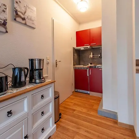 Ferienwohnung-30-strandhaus-moenchgut-endloser-sandstrand-und-das-weite-meer 아파트